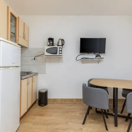 And With Parking Space - 13742 Guest house