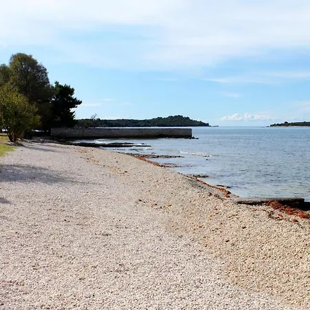 Πανσιόν And With Parking Space - 13742 3*