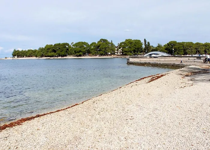 And With Parking Space - 13742 3* Fažana