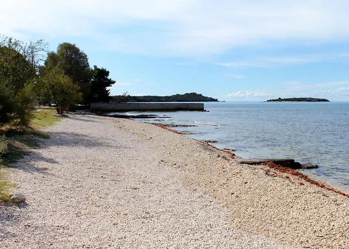 Konukevi And With Parking Space - 13742 3*